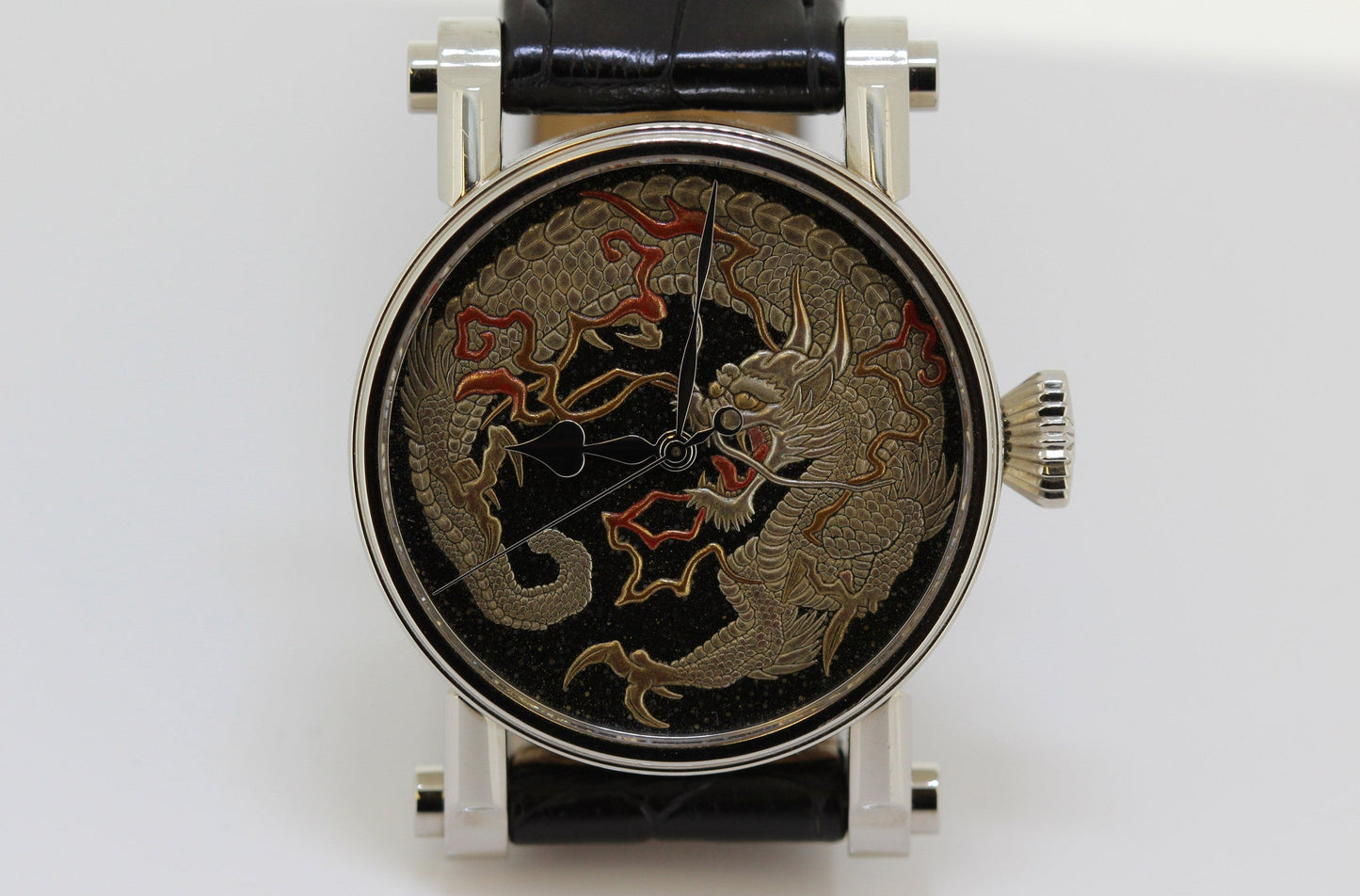 Speake-Marin "Hungry for Time" Watch with Yamazaki Mushu Maki-e lacquer Dial