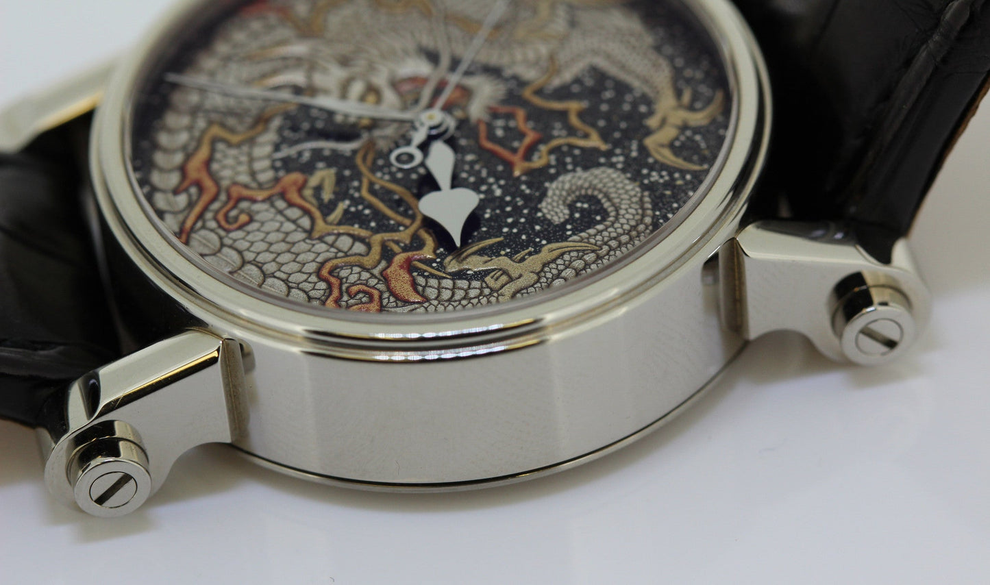 Speake-Marin "Hungry for Time" Watch with Yamazaki Mushu Maki-e lacquer Dial