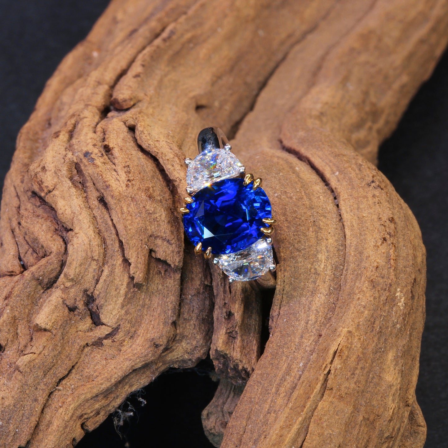 Passion Collection Unheated 4.05ct Blue Sapphire & Half Moon Diamond platinum & 18K gold Ring
